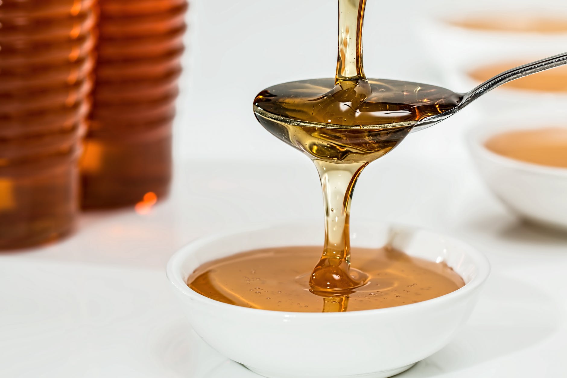What are The Benefits of Honey? Heather Earles